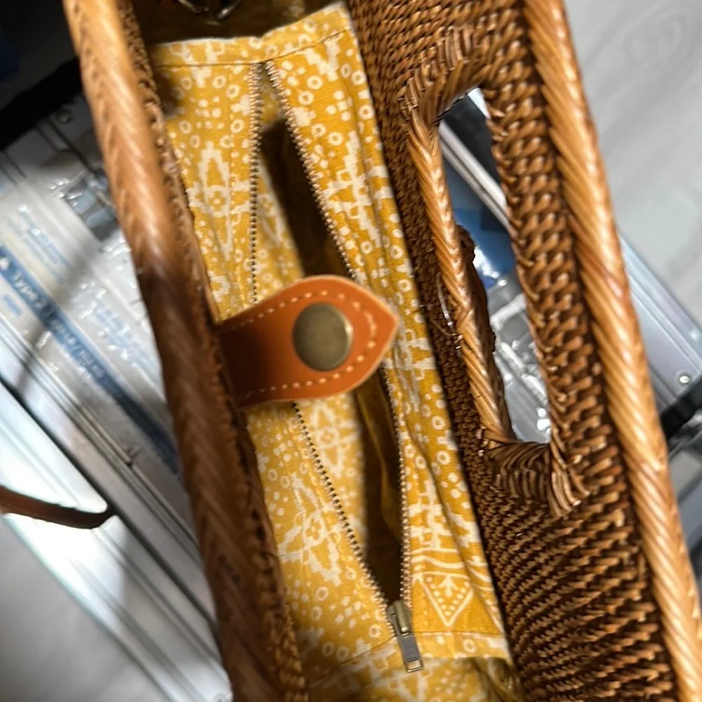 New Straw Purse - Picture 2 of 2